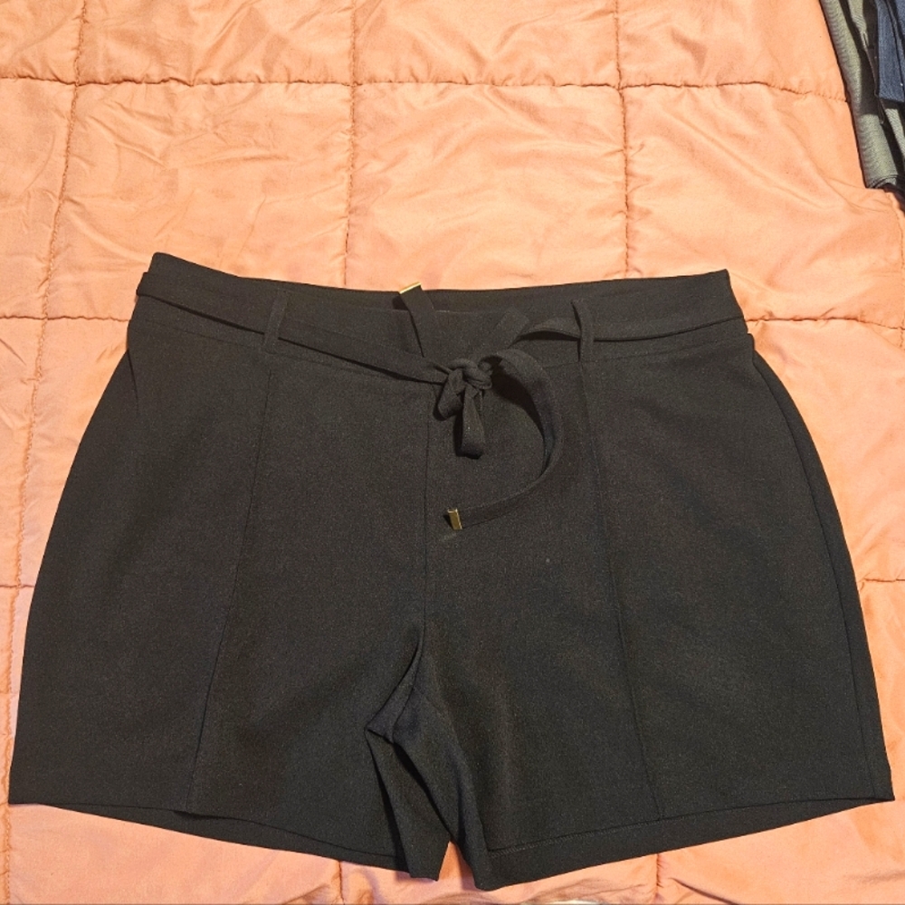 Black Short Pants